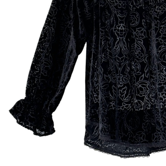 Knox Rose NWT Black Velvet Burnout Long Sleeve Ruffle Cuff Top Size Medium - Picture 11 of 11